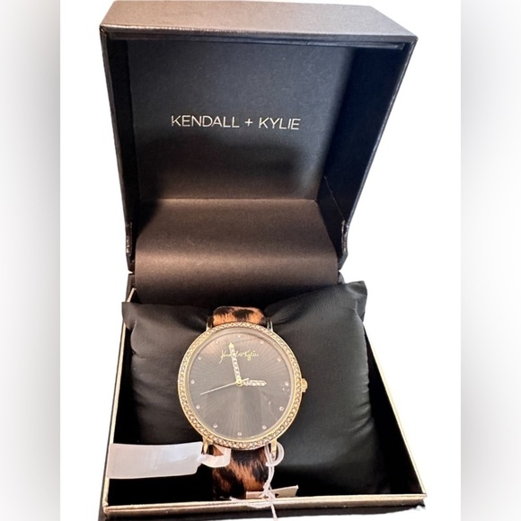 KENDALL + KYLIE Ladies Quartz Movement Snakeskin Strap Analog Watch - Picture 1 of 9